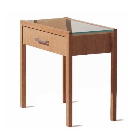 nachtkast, tafel hout, blank eiken, 60 cm. breed, 60 hoog,glas, top, schramm